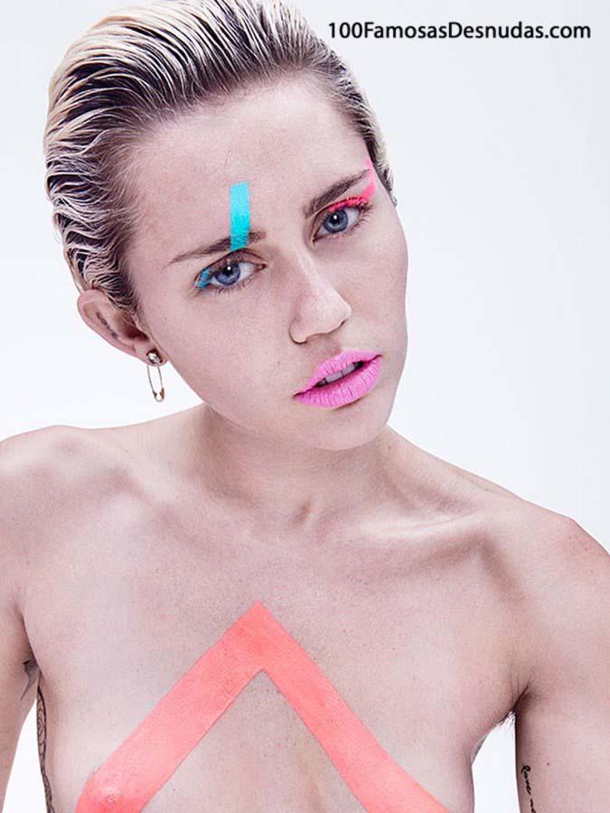 Miley-Cyrus-Artistic-Topless- famosas xxx - videos xxx -fotos porno (4)