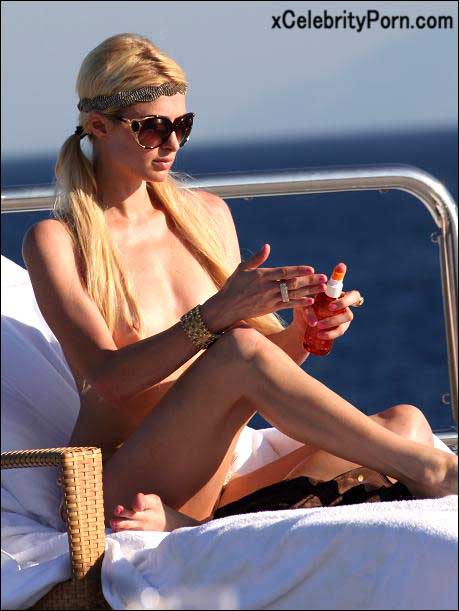 Fotos de Paris Hilton Desnuda en su Yate - Filtradas-tomando-sol-tetas-fotos-filtradas-xxx-celebrity-porn (5)
