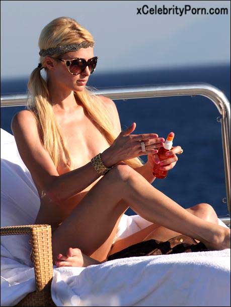 Fotos de Paris Hilton Desnuda en su Yate - Filtradas-tomando-sol-tetas-fotos-filtradas-xxx-celebrity-porn (5)
